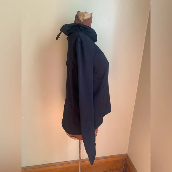 Fabletics sweatshirt, mock neck, lace - Picture 6 of 9